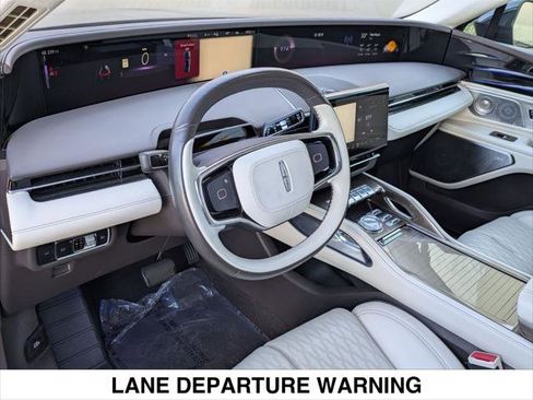 Used 2024 Lincoln Nautilus Black Label w/ Jet Appearance Package (87T) image 12