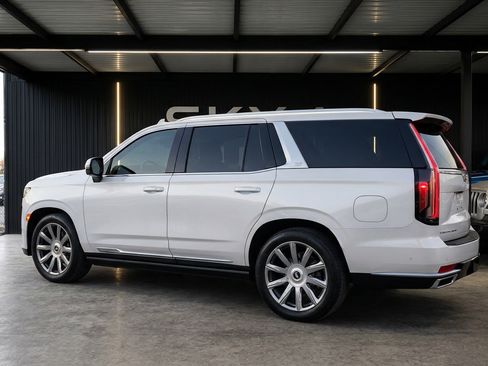 Used 2023 Cadillac Escalade Premium Luxury Platinum w/ LPO, Radiant Package AWD/4WD image 2