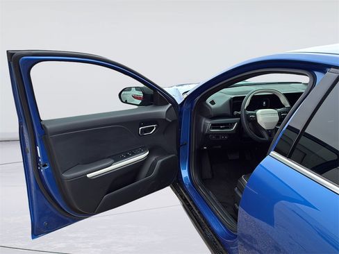 New 2025 Kia K4 GT-Line image 11