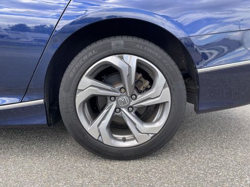 Used 2020 Honda Accord EX image 24