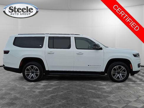 Used 2024 Jeep Wagoneer L Series II w/ Flexible Seating Group image 6