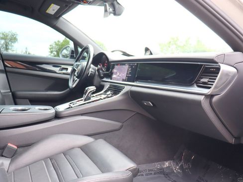 Used 2018 Porsche Panamera 4S AWD/4WD image 18