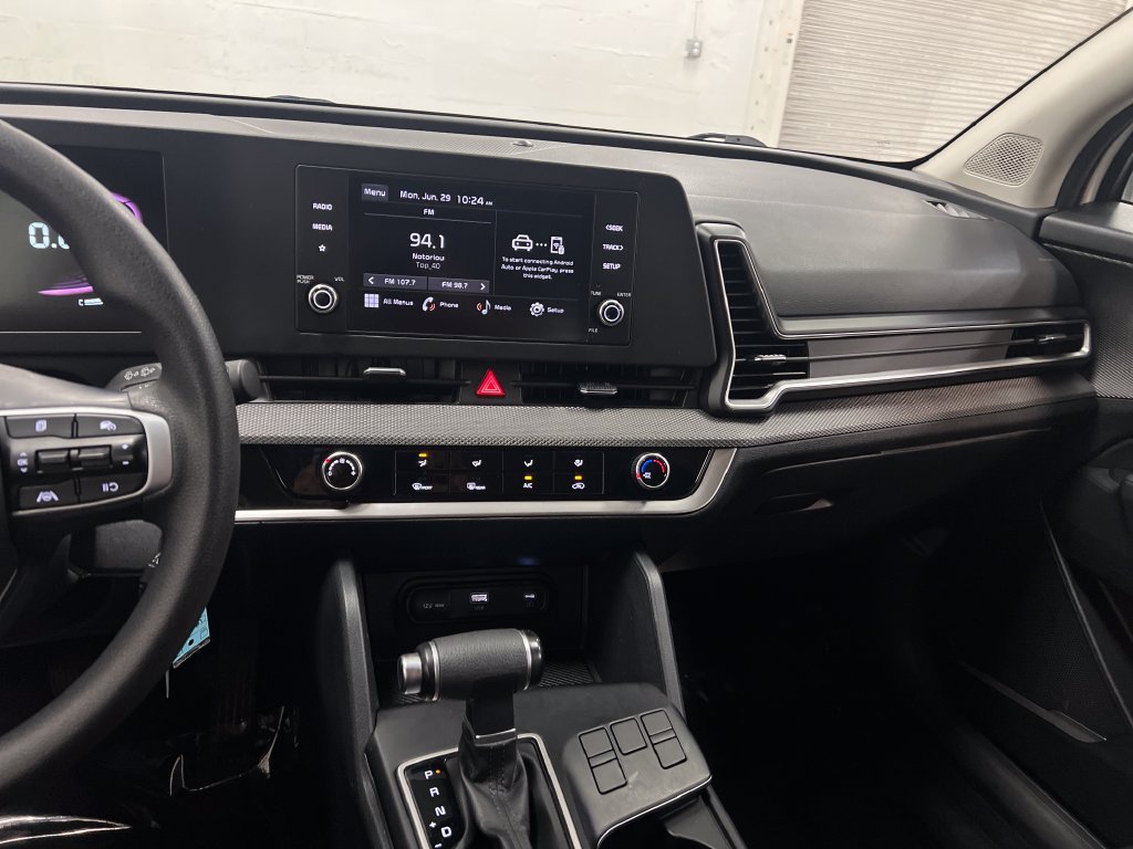 Used 2024 Kia Sportage LX FWD image 17