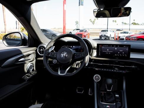 New 2026 Alfa Romeo Tonale w/ Active Assist Package image 35