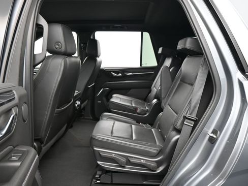 Used 2022 GMC Yukon Denali w/ Denali Premium Package image 36