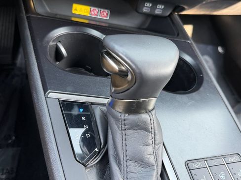 Used 2024 Lexus UX 250h AWD w/ Premium Package image 24