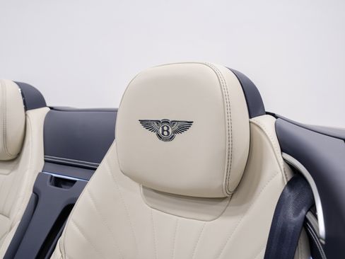 Used 2024 Bentley Continental GT V8 AWD/4WD image 67