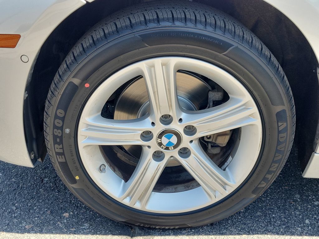 Used 2015 BMW 328i xDrive Wagon AWD/4WD image 25
