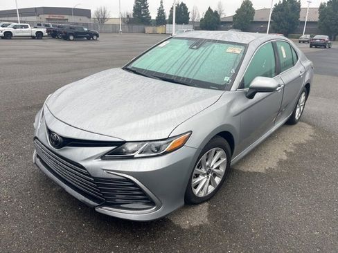 Used 2023 Toyota Camry LE image 1