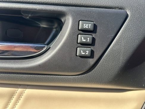 Used 2019 Subaru Outback 2.5i Limited image 16