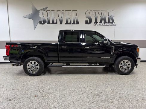 Used 2017 Ford F250 Lariat w/ Lariat Ultimate Package AWD/4WD image 30