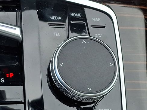 Used 2026 BMW X7 xDrive40i image 27