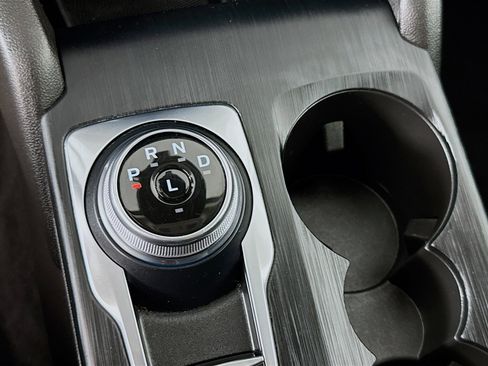 Used 2024 Ford Escape Platinum image 19