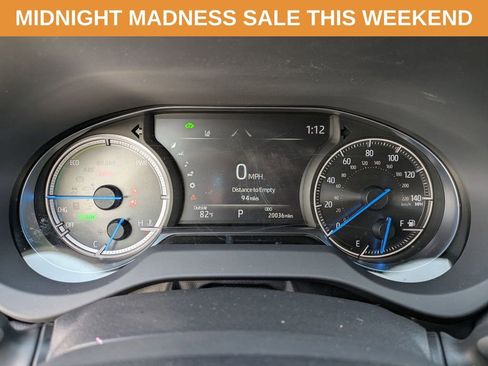 Used 2023 Toyota Venza XLE image 11