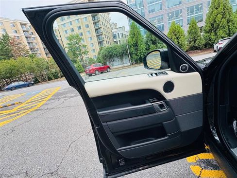 Used 2019 Land Rover Range Rover Sport HSE Dynamic image 37