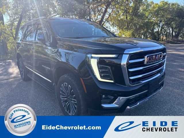 Used 2025 GMC Yukon Elevation w/ LPO, Elevation Black Package AWD/4WD image 1
