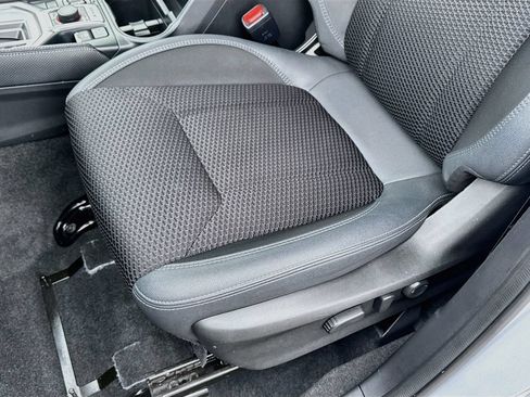 Certified 2024 Subaru Forester Premium AWD/4WD image 17