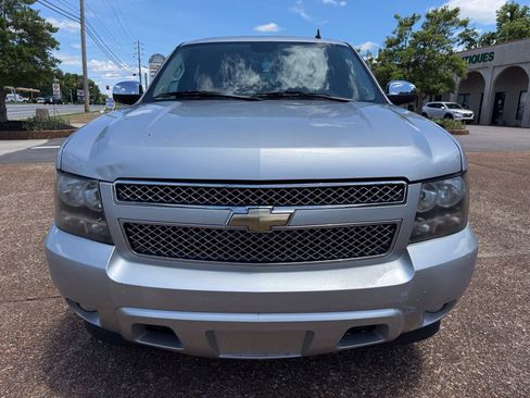 Used 2010 Chevrolet Tahoe LTZ AWD/4WD image 2