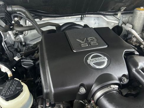 Used 2014 Nissan NV 3500 SL w/ Technology Package image 30