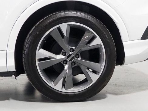 Used 2024 Audi Q4 e-tron Premium w/ Convenience Package AWD/4WD image 40