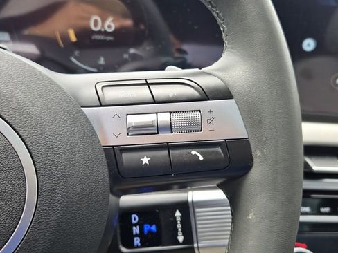 Used 2025 Hyundai Tucson Limited image 26