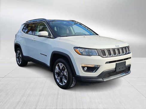 Used 2020 Jeep Compass Limited image 2