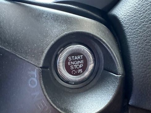 Used 2023 Jeep Renegade Altitude w/ Convenience Group I AWD/4WD image 21