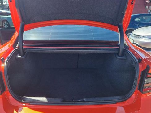 Used 2018 Dodge Charger R/T RWD image 13