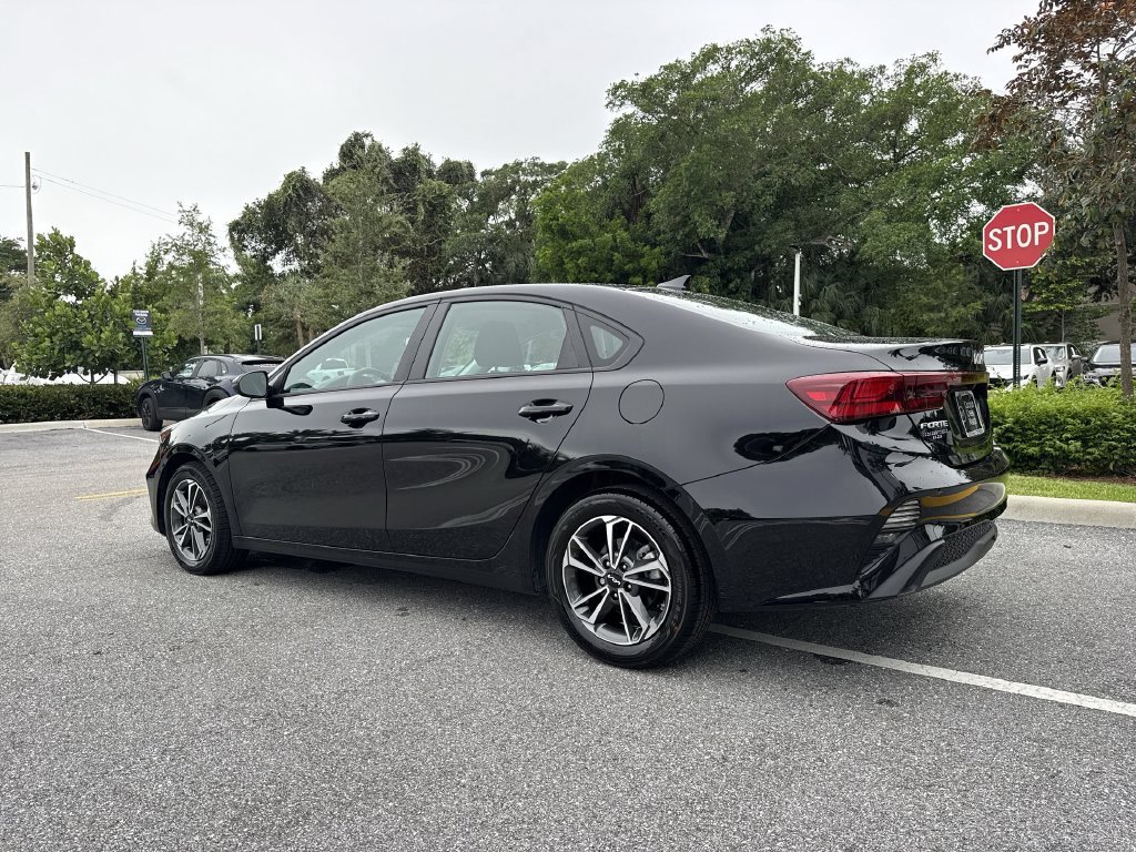 Used 2023 Kia Forte LXS w/ LXS Technology Package FWD image 26