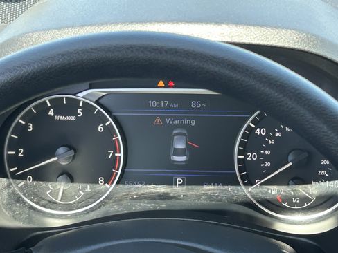 Used 2024 Nissan Altima 2.5 SV FWD image 34