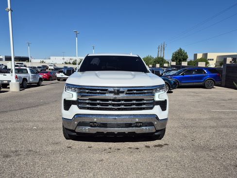Used 2024 Chevrolet Silverado 1500 LTZ w/ LTZ Premium Package AWD/4WD image 8