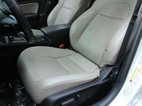 Used 2022 Honda Civic Touring image 18