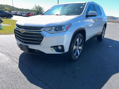 Used 2021 Chevrolet Traverse LT w/ LT Premium Package