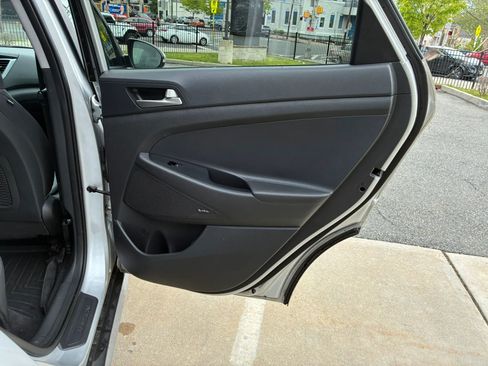 Used 2018 Hyundai Tucson SEL Plus AWD/4WD image 15