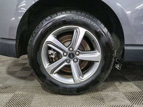 Used 2024 Ford Edge SEL w/ Convenience Package image 16