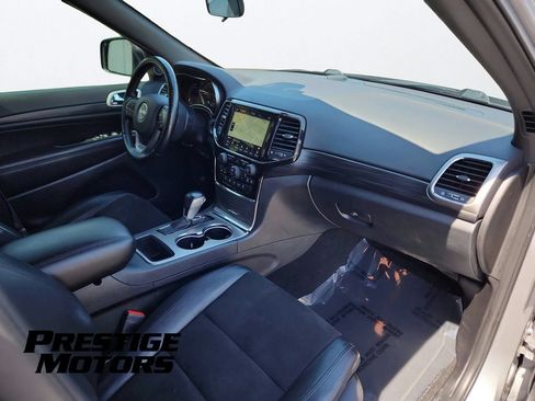 Used 2021 Jeep Grand Cherokee Laredo X AWD/4WD image 25
