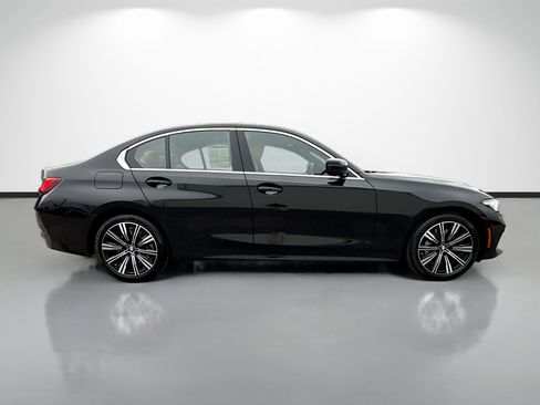New 2026 BMW 330i Sedan w/ Premium Package RWD image 2