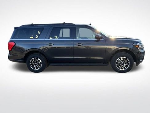 Used 2024 Ford Expedition Max XLT image 7