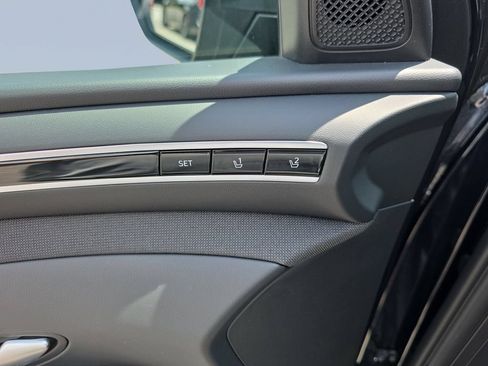 Certified 2024 Hyundai Tucson Limited AWD/4WD image 18