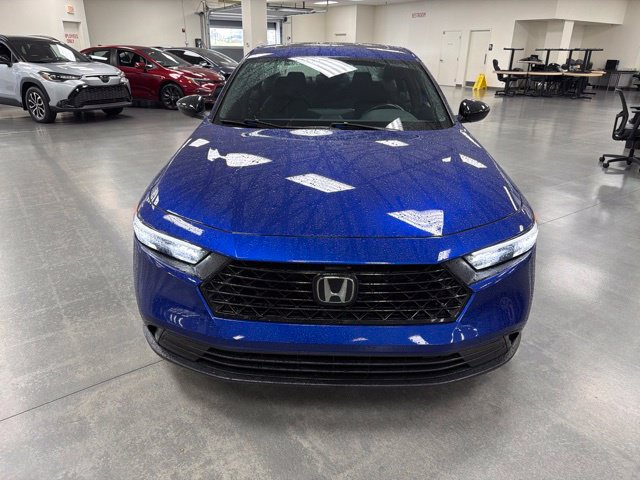 Used 2024 Honda Accord Sport image 2