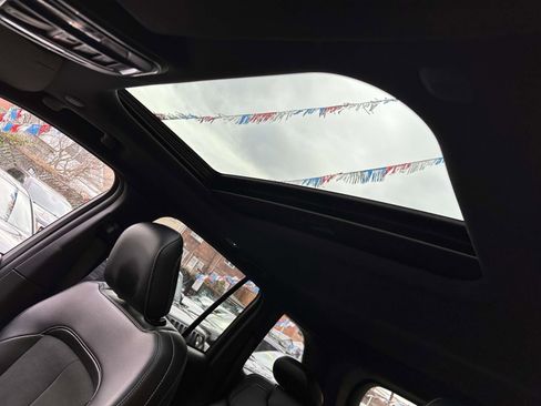 Certified 2023 Jeep Grand Cherokee Altitude image 15