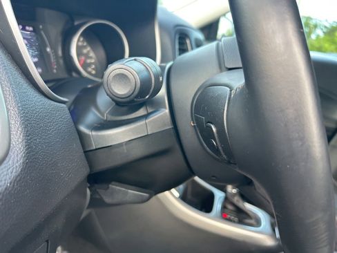 Used 2019 Jeep Compass Latitude FWD image 33