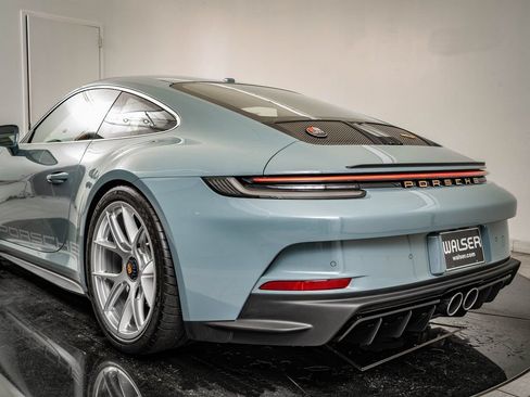 Certified 2024 Porsche 911 GT3 RS RWD image 24
