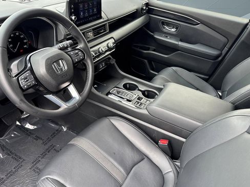 Certified 2024 Honda Pilot Touring image 4