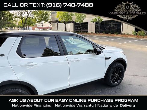 Used 2018 Land Rover Discovery Sport SE AWD/4WD image 17