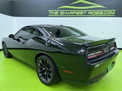 Used 2019 Dodge Challenger GT w/ Blacktop Package RWD image 12