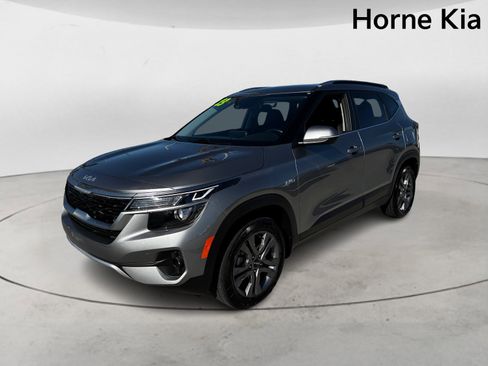 Certified 2023 Kia Seltos S w/ Navigation Package image 7