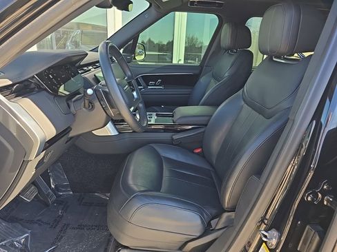 Certified 2023 Land Rover Range Rover SE image 10