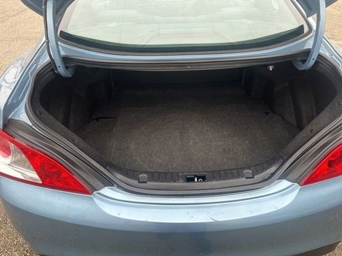 Used 2011 Hyundai Genesis 2.0T image 13