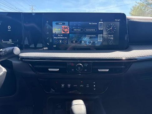 Certified 2025 Nissan Kicks SR AWD/4WD image 20